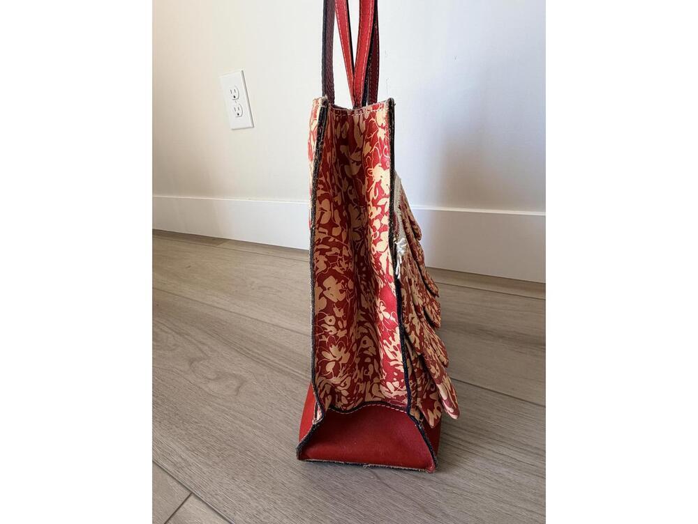 Patricia Nash Large Travel Tote Bag Ruffle Lace Paris Red Wildflower Leather - Picture 4 of 8